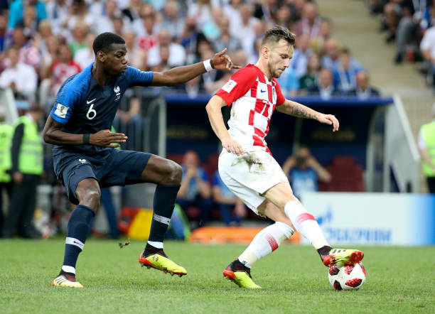 讓我們拭目 讓我們拭目