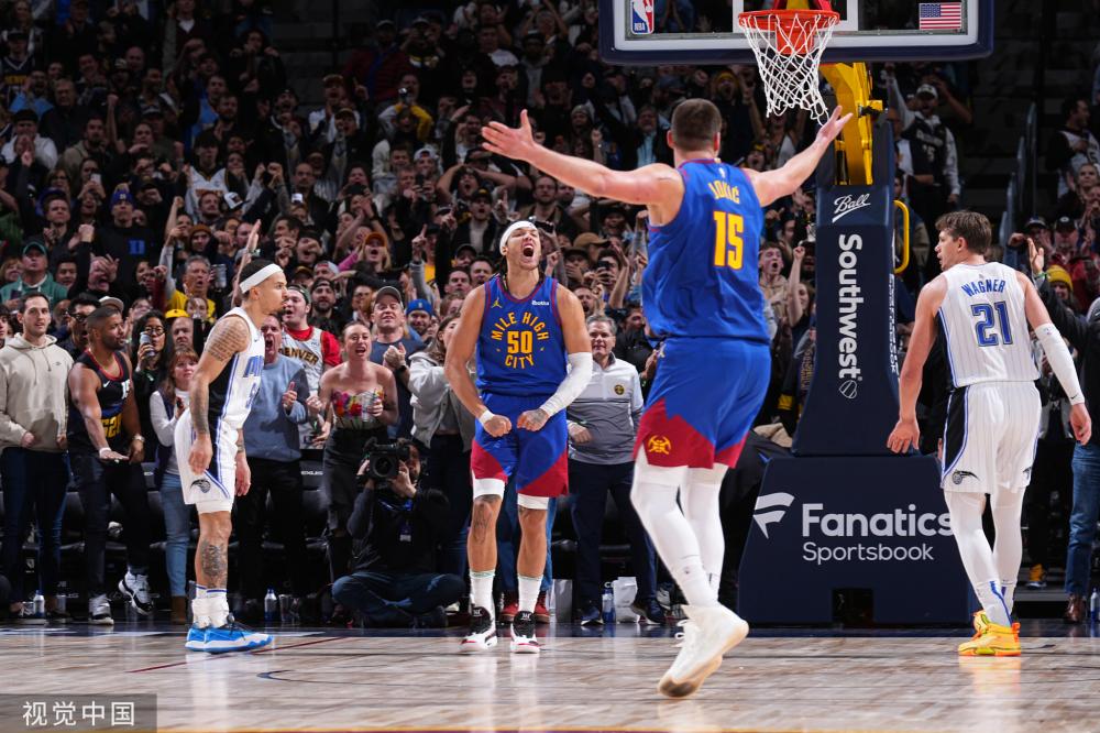 勇夺十二冠 勇夺十二冠