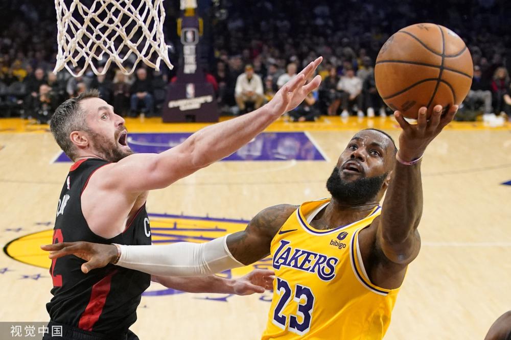 奠定坚实基 奠定坚实基